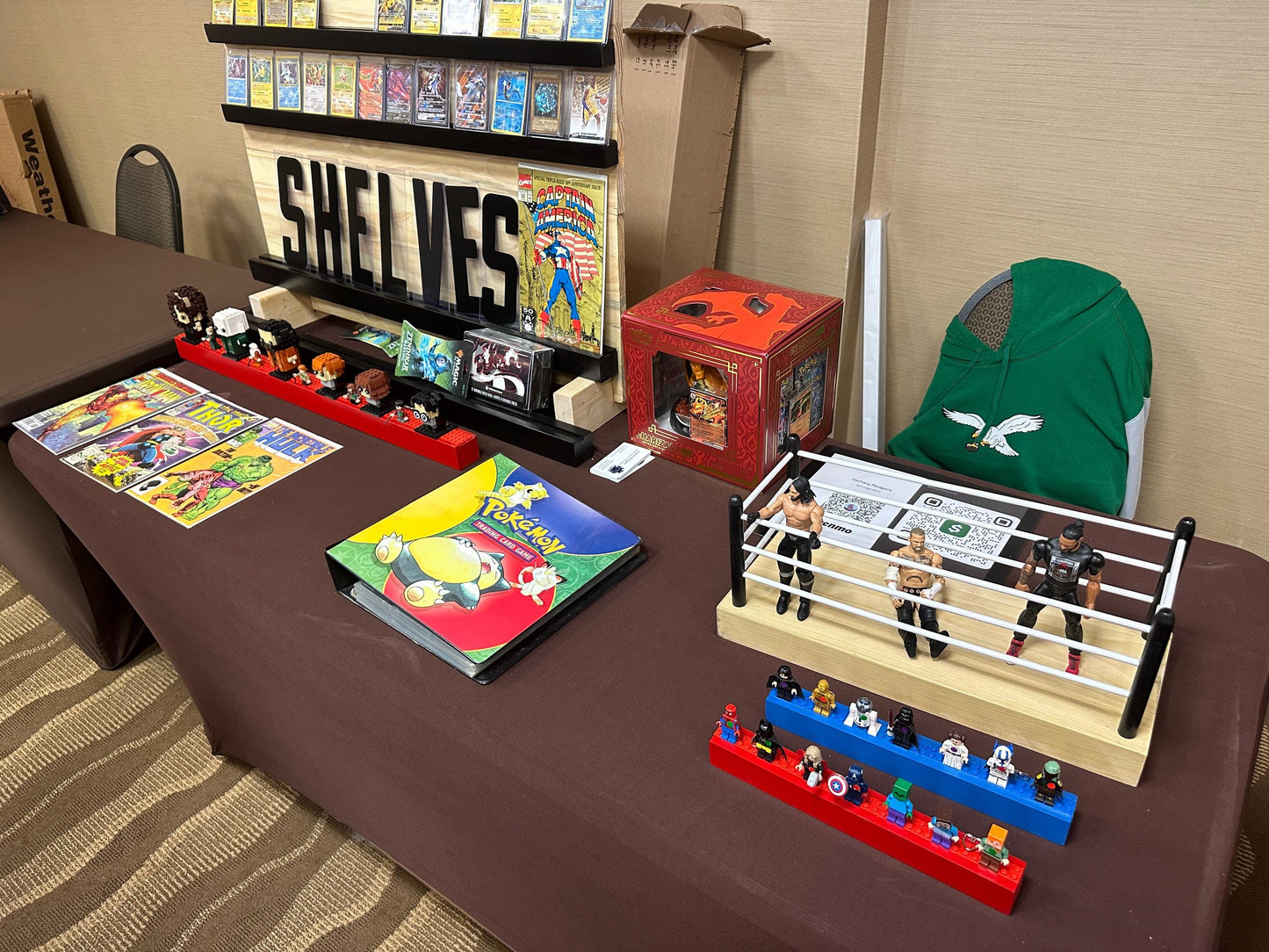 Comic Book Display Shelf - CGC COMPATIBLE