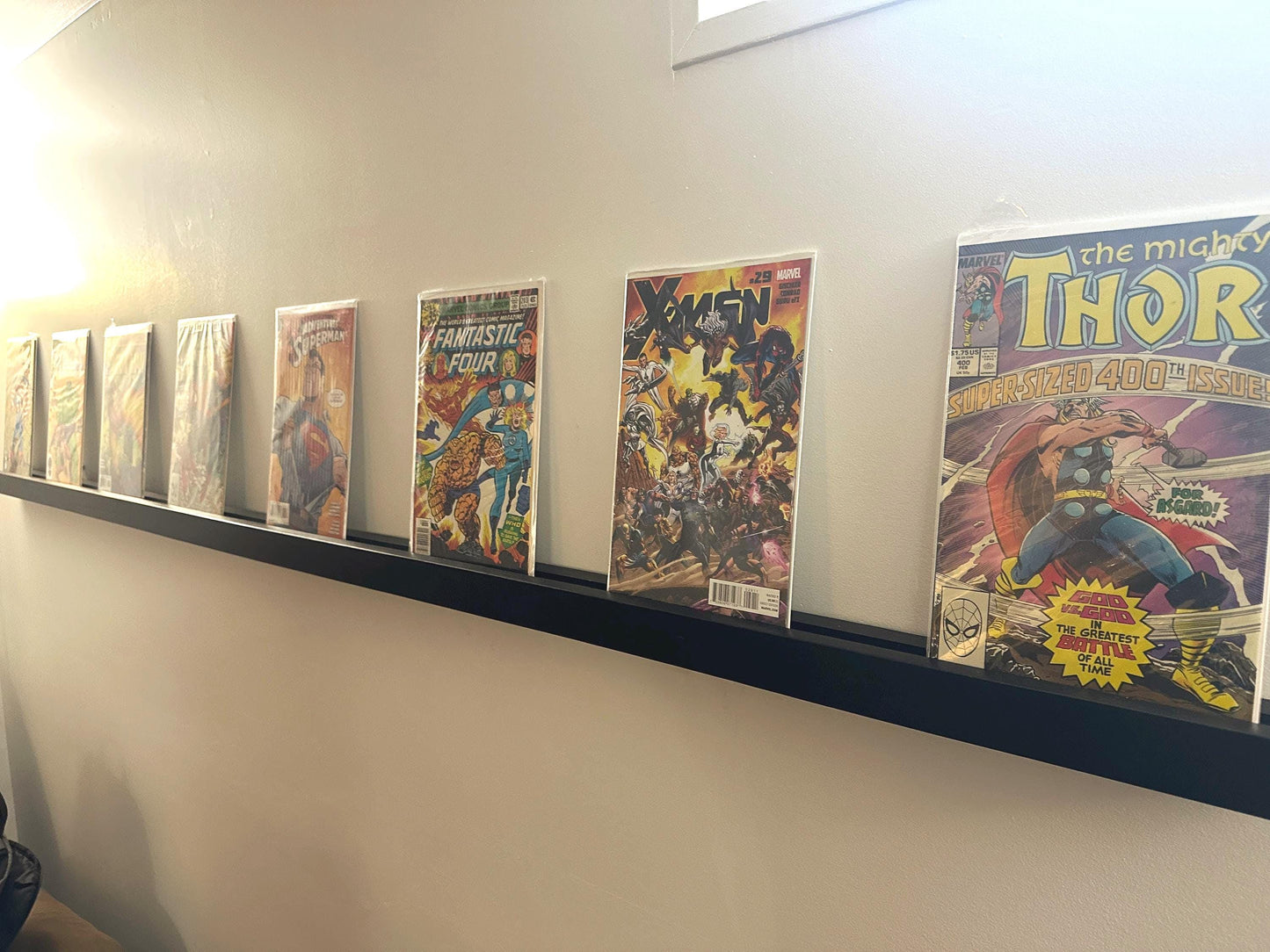 Comic Book Display Shelf - CGC COMPATIBLE
