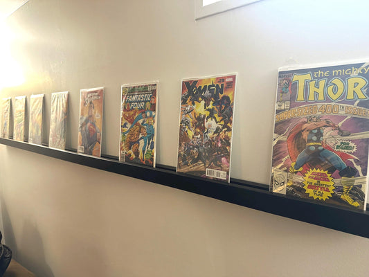 Comic Book Display Shelf - CGC COMPATIBLE